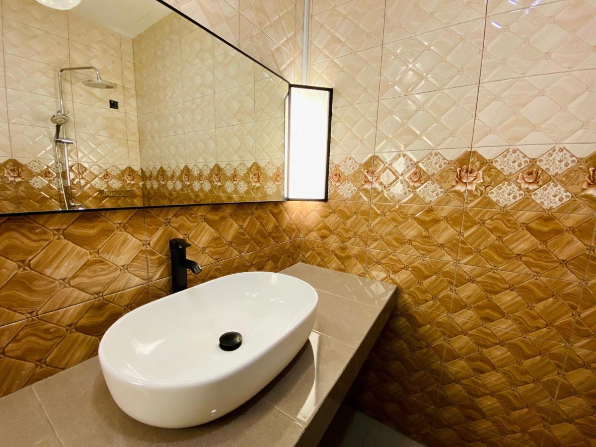 J Boutique Hotel 新张优惠 Muar Dış mekan fotoğraf