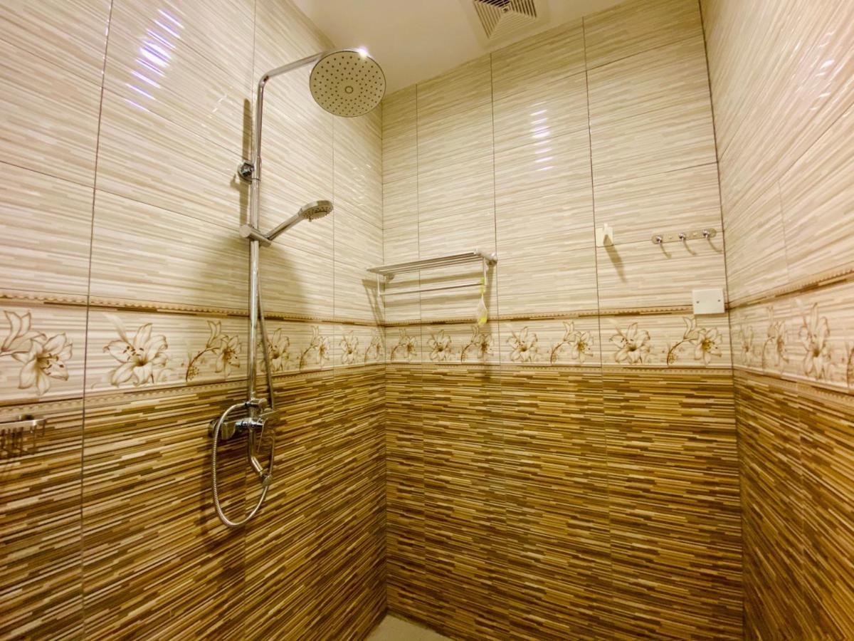 J Boutique Hotel 新张优惠 Muar Dış mekan fotoğraf