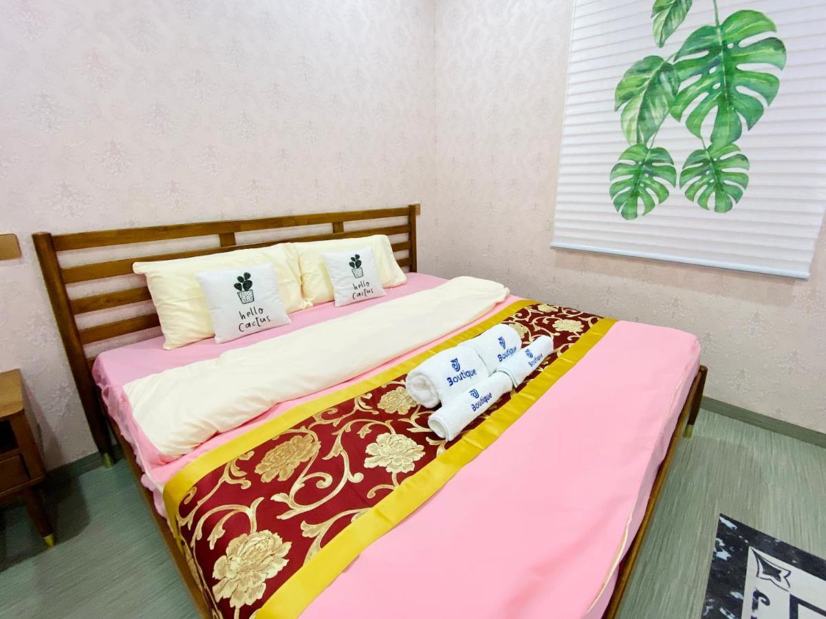 J Boutique Hotel 新张优惠 Muar Dış mekan fotoğraf