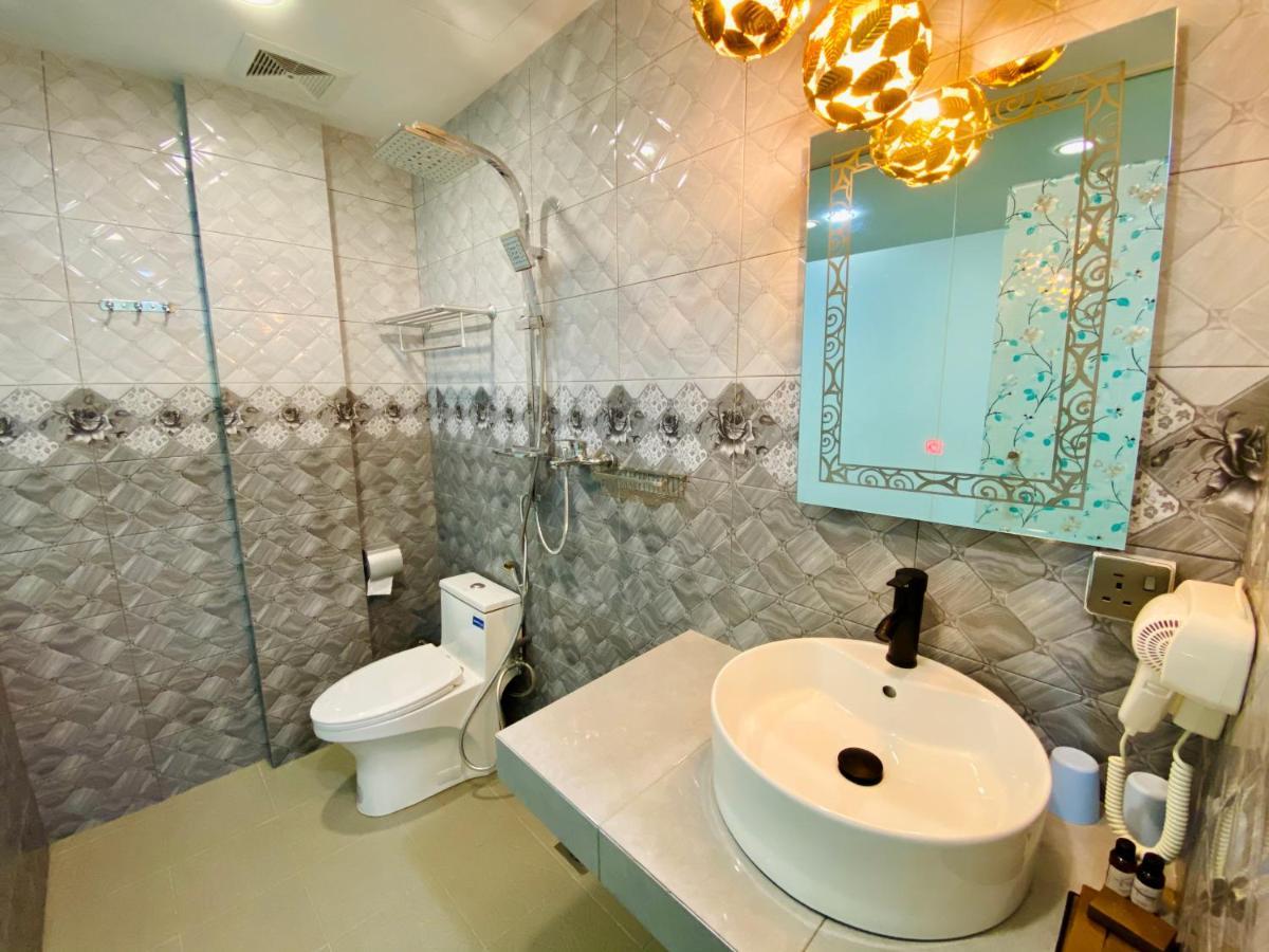 J Boutique Hotel 新张优惠 Muar Dış mekan fotoğraf